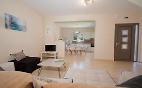 Jasmine Maisonette